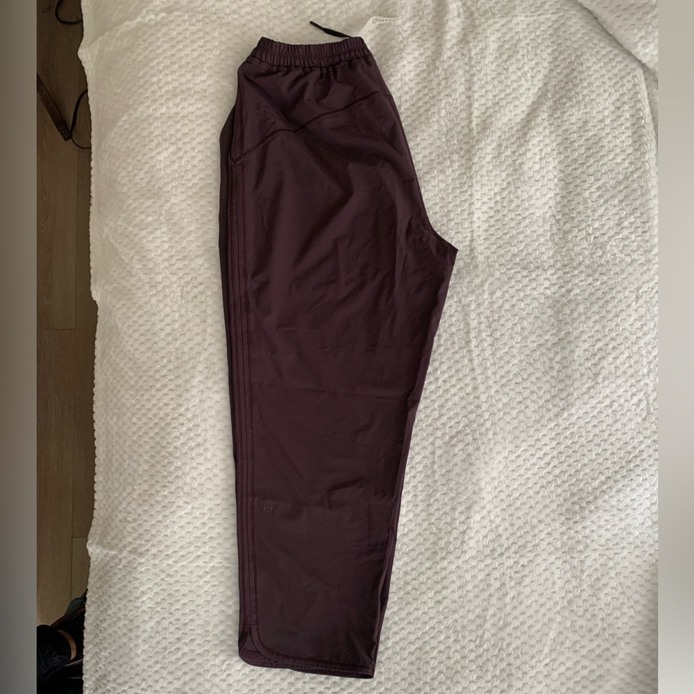 Lululemon relaxed crop pants